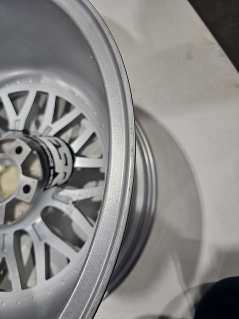 ESR Wheels SR01 Hypersilver w/Machined Lip 18x9.5 | 5x114.3 (89551422 SR01HS-ML) - Return