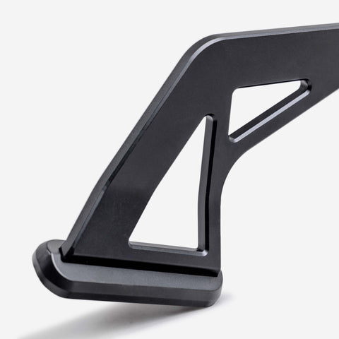 Seibon Carbon BH-Style Rear Spoiler Mounting Bracket | 2023+ Honda Civic Type R (SMB23HDCVR-BH)