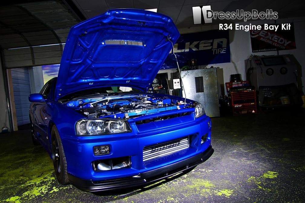 Nissan Skyline R34 Engine Bay
