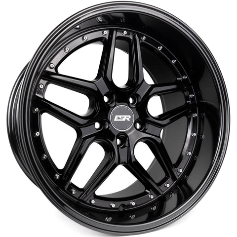 ESR Black CS15 18x10.5 5x4.5 22mm Wheel (80551422 CS15GBLK)