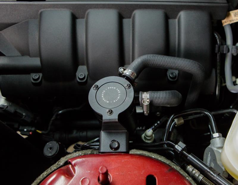 Mishimoto Baffled PCV Oil Catch Can | 2015-2019 Ford Mustang EcoBoost (MMBCC-MUS4-15PBE)