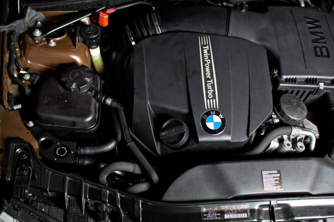 Mishimoto Baffled Oil Catch Can | 2011-2013 BMW 135I/335I/335XI (MMBCC-N55-11CBE2)