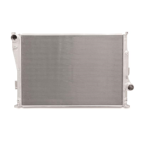 Mishimoto Performance Aluminum Radiator | 2001-2006 BMW M3 E46 (MMRAD-E46-01)